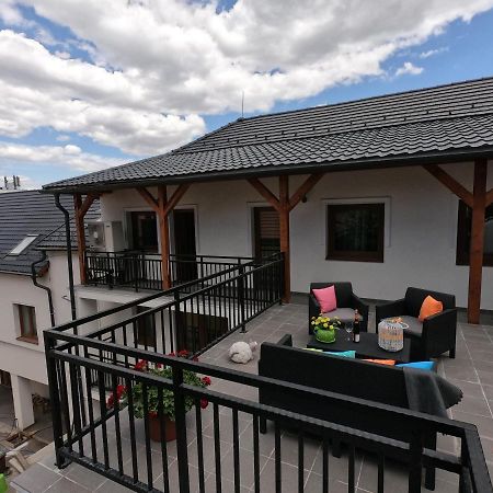 토코이 E-Vasko Panzio Borpince B&B 외부 사진
