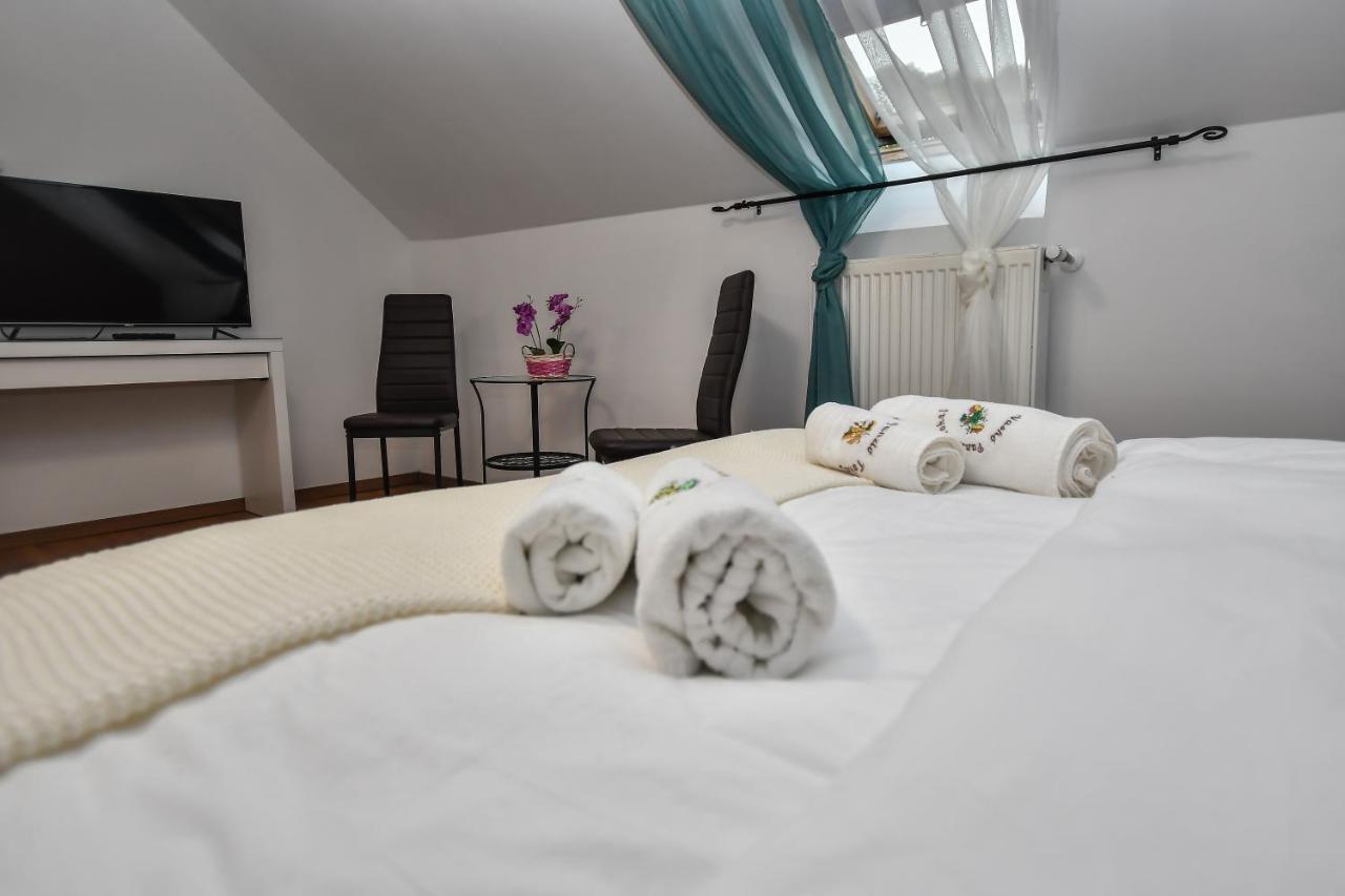 토코이 E-Vasko Panzio Borpince B&B 외부 사진