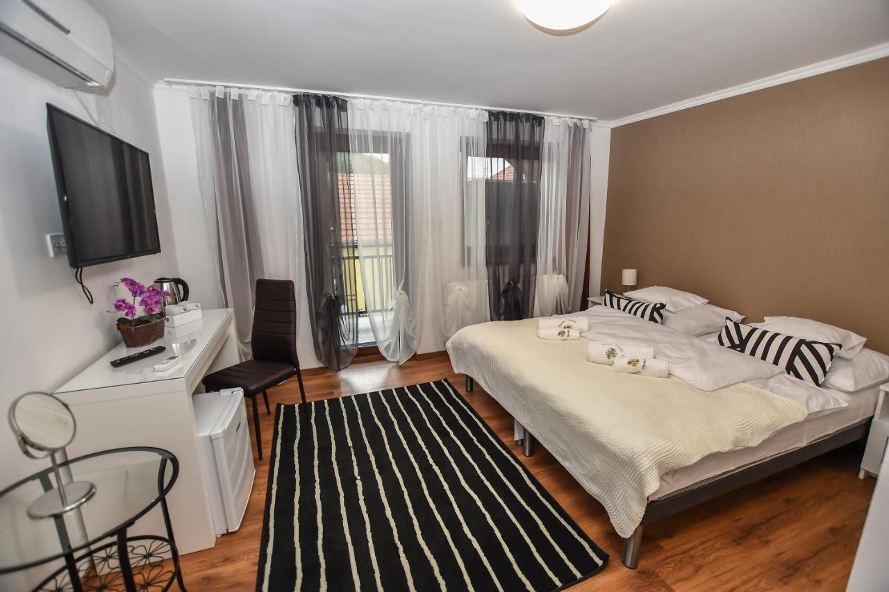 토코이 E-Vasko Panzio Borpince B&B 외부 사진