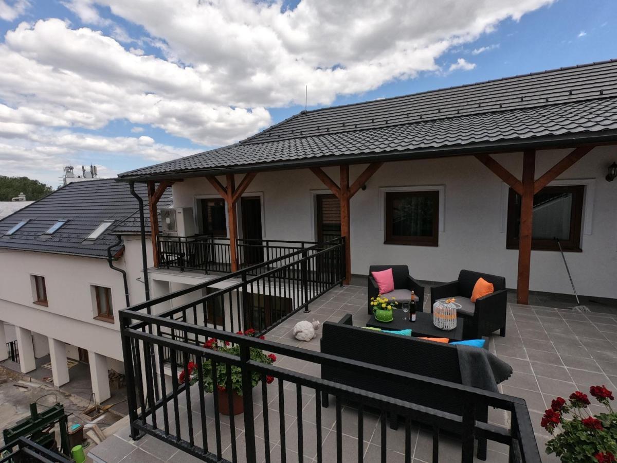 토코이 E-Vasko Panzio Borpince B&B 외부 사진